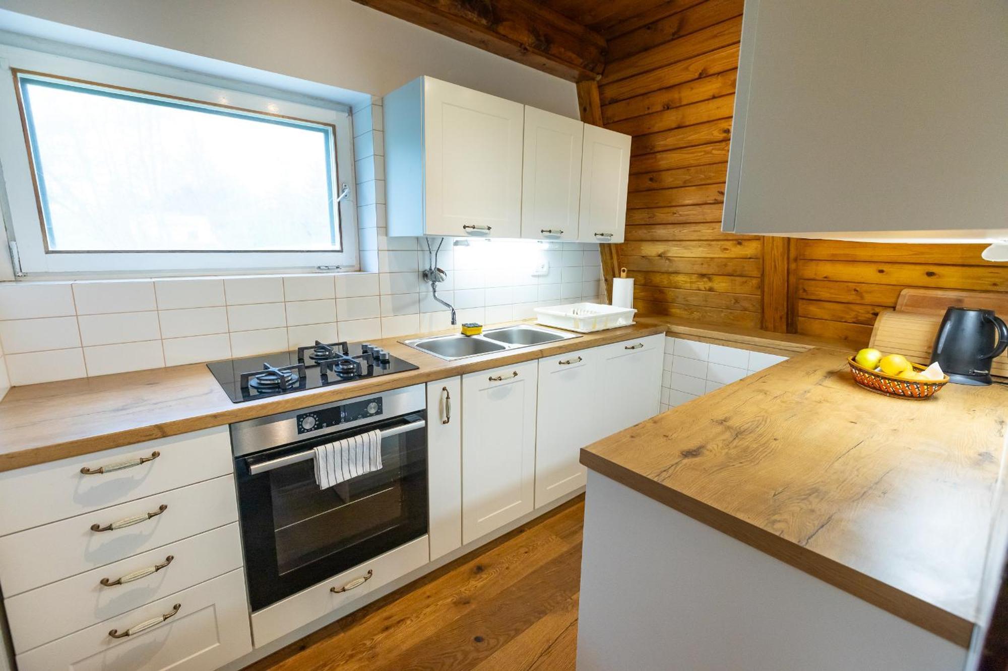 Cosy Countryside Cottage With Indoor Fireplace Sodrazica Buitenkant foto